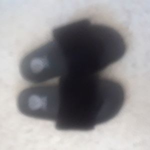 Vince camoto slippers